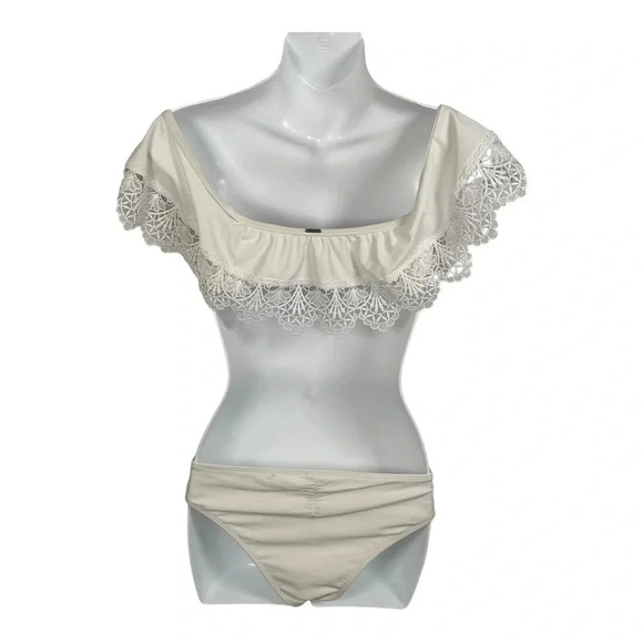 Hollister Bikini 👙 Set - Picture 3 of 8